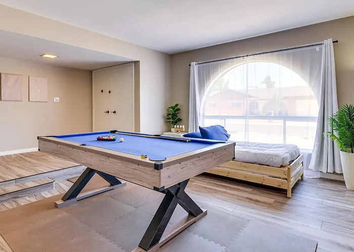 Games Of Pool + Nights Fireside! Glendale Getaway *