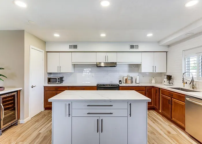 Games Of Pool + Nights Fireside! Glendale Getaway Phoenix